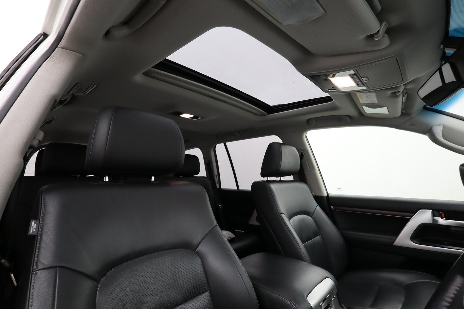 Toyota Landcruiser image 4