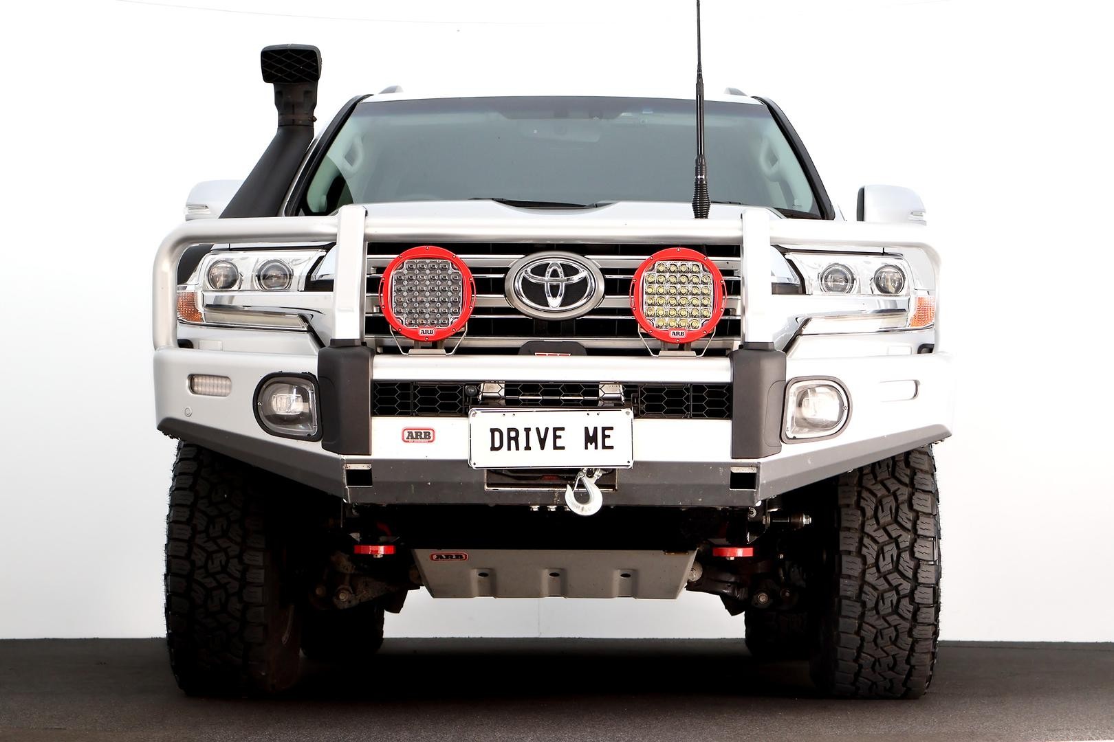 Toyota Landcruiser image 2