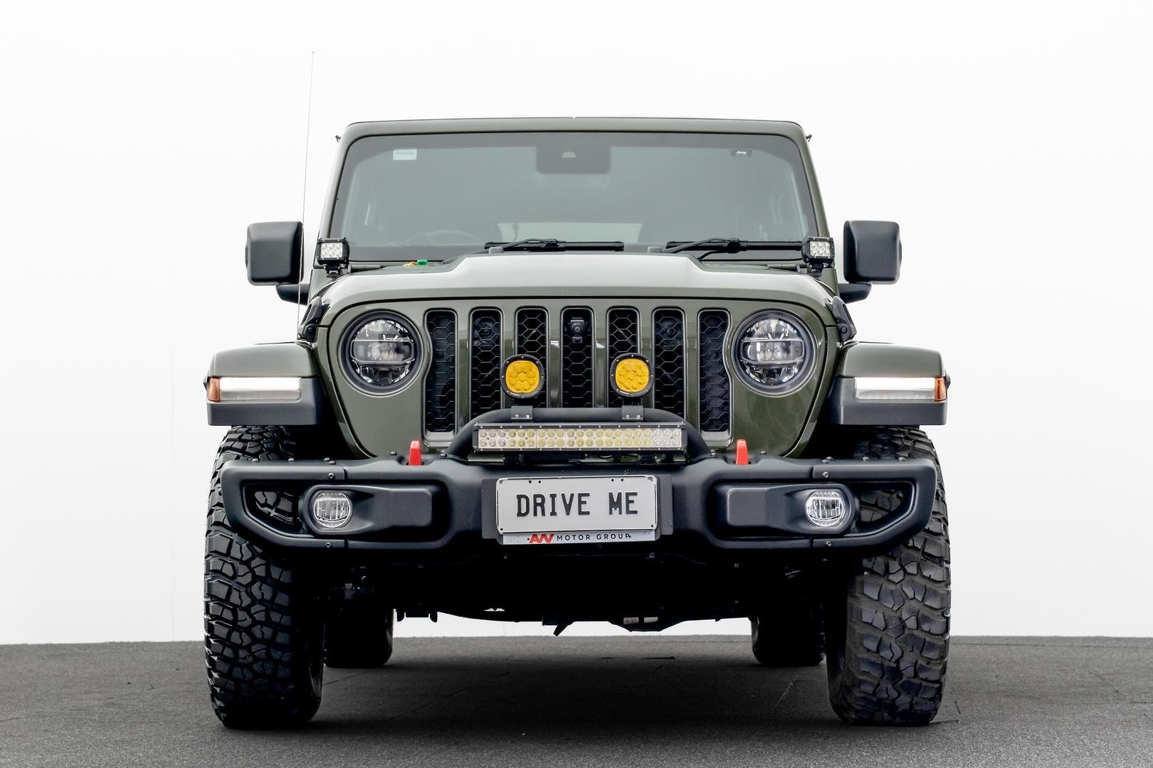 Jeep Wrangler image 2