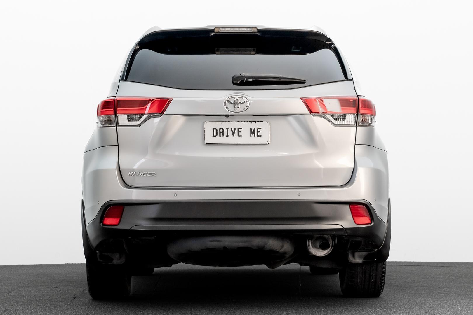 Toyota Kluger image 3