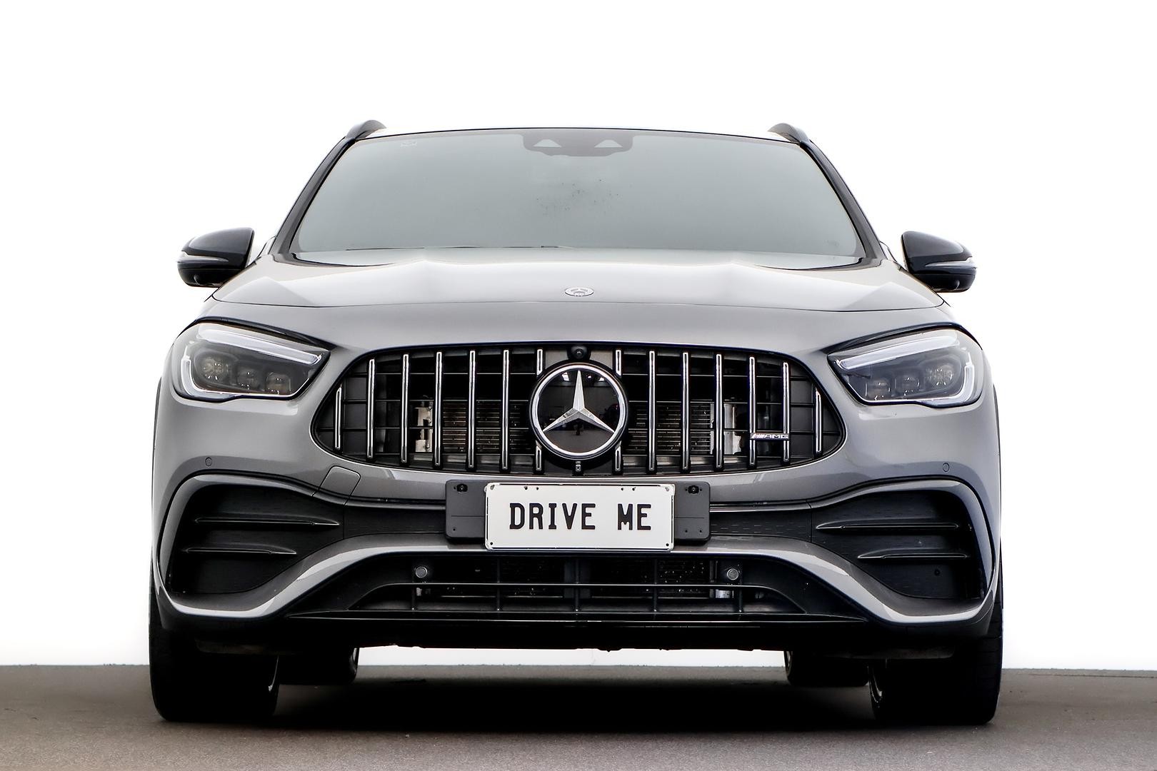 Mercedes Benz Gla-class image 2