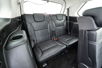 https://dvg-vehicle-assets.s3.amazonaws.com/C4142/1rb2jhtskmlzzc0ya1g7nc81.jpg
