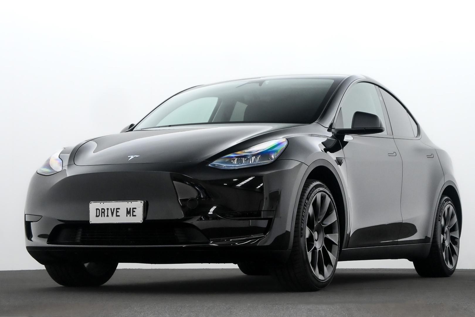 Tesla Model Y image 1