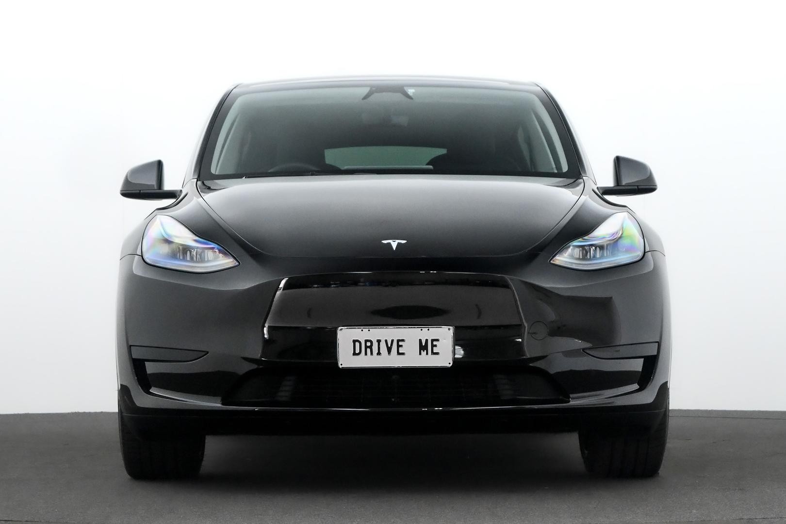Tesla Model Y image 2