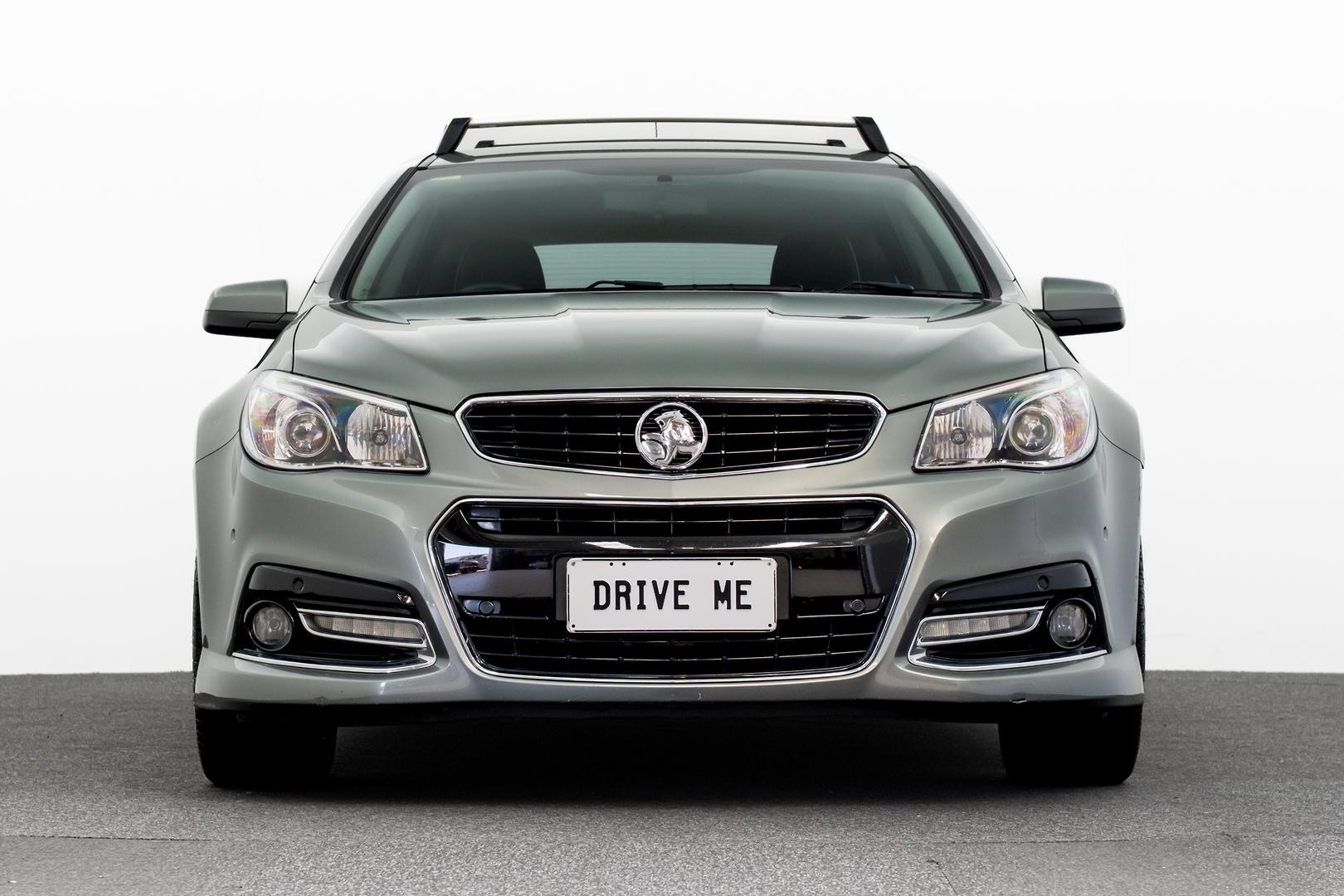 Holden Commodore image 2