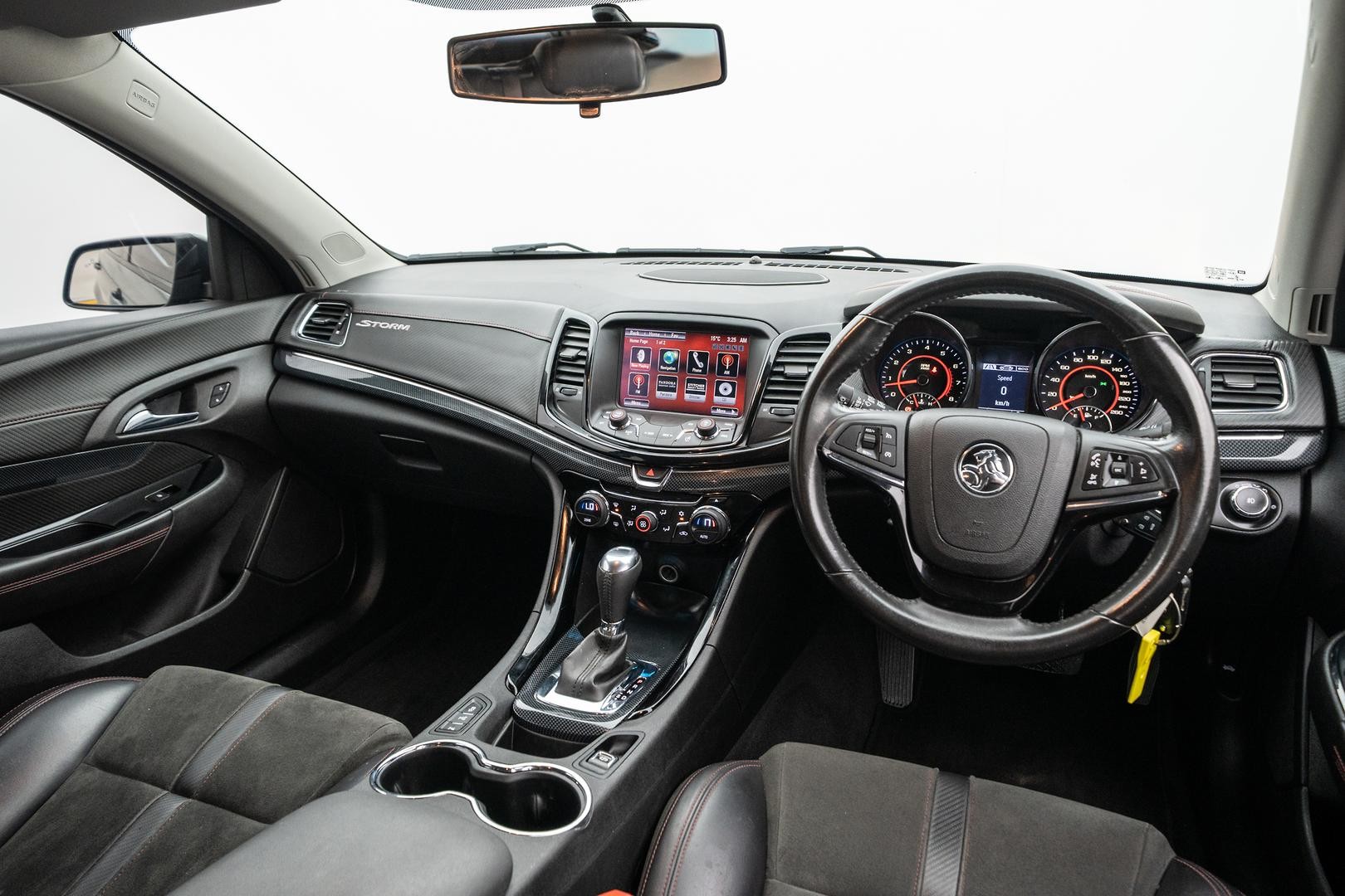 Holden Commodore image 4