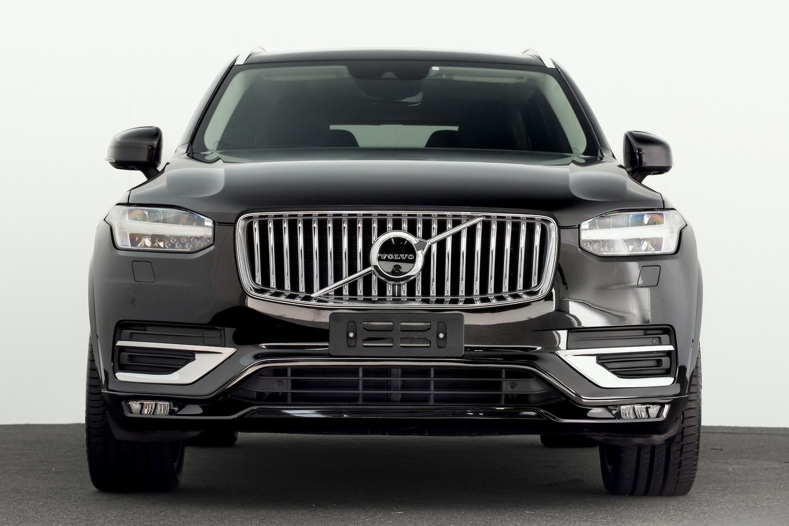 Volvo Xc90 image 2