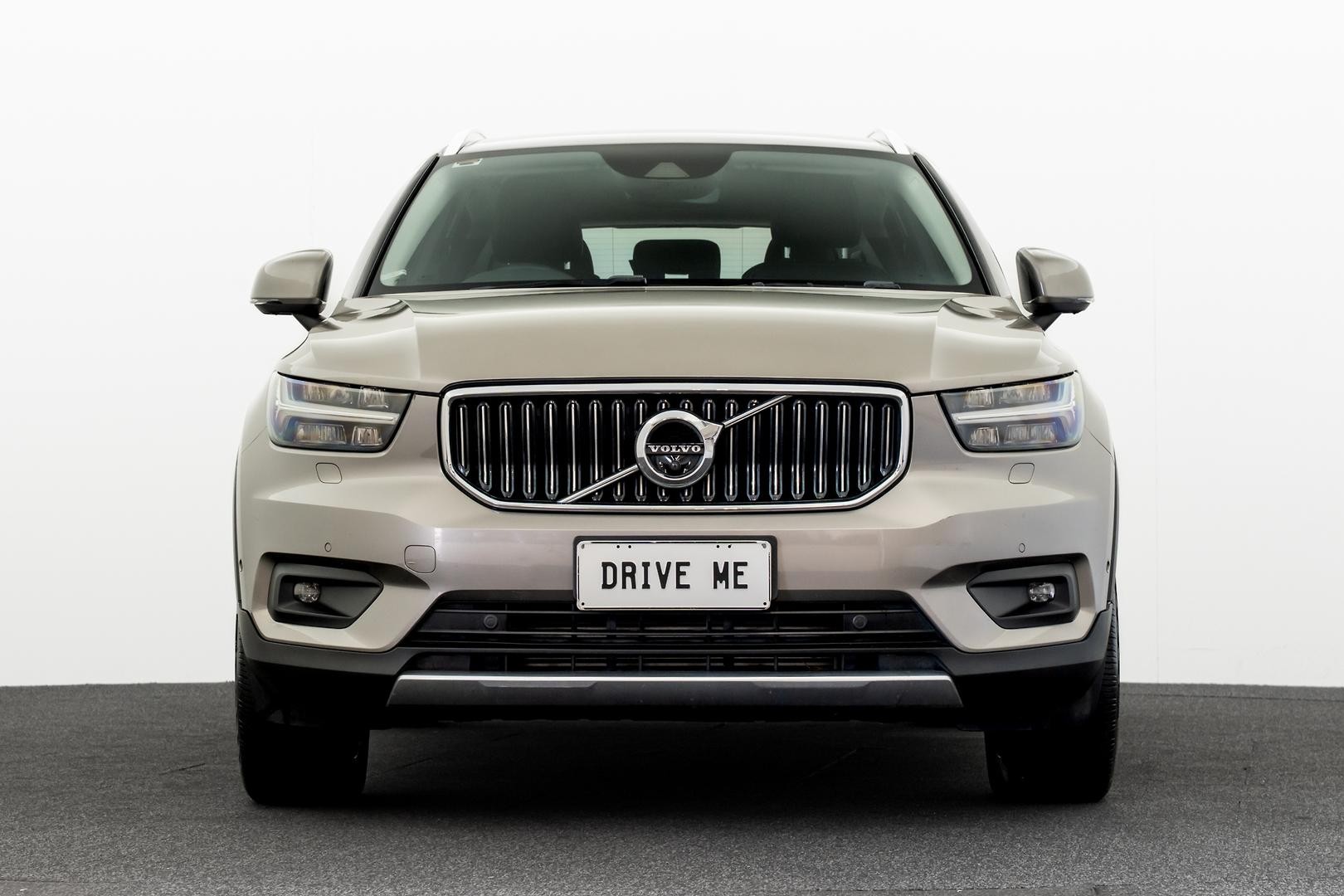Volvo Xc40 image 2