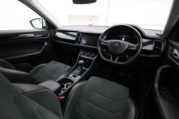 https://dvg-vehicle-assets.s3.amazonaws.com/C4209/8dh57uf18kigylkwm4h0z63cu.jpg