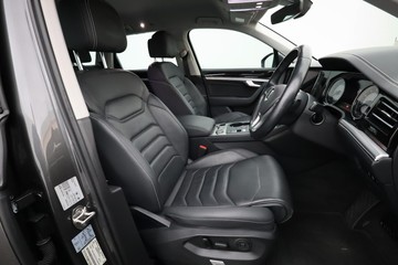 https://dvg-vehicle-assets.s3.amazonaws.com/C4218/4y47devz5009j3h0xf4kdkmgt.jpg