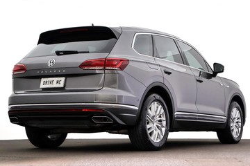 https://dvg-vehicle-assets.s3.amazonaws.com/C4218/6fg8pdgsqcup46t4vji3a7cl6.jpg