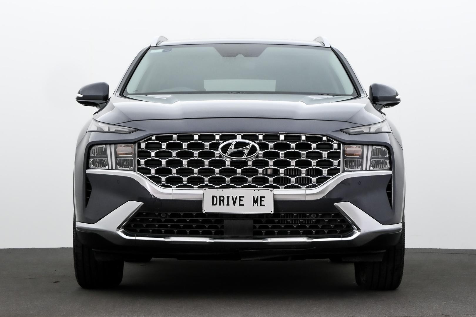 Hyundai Santa Fe image 2