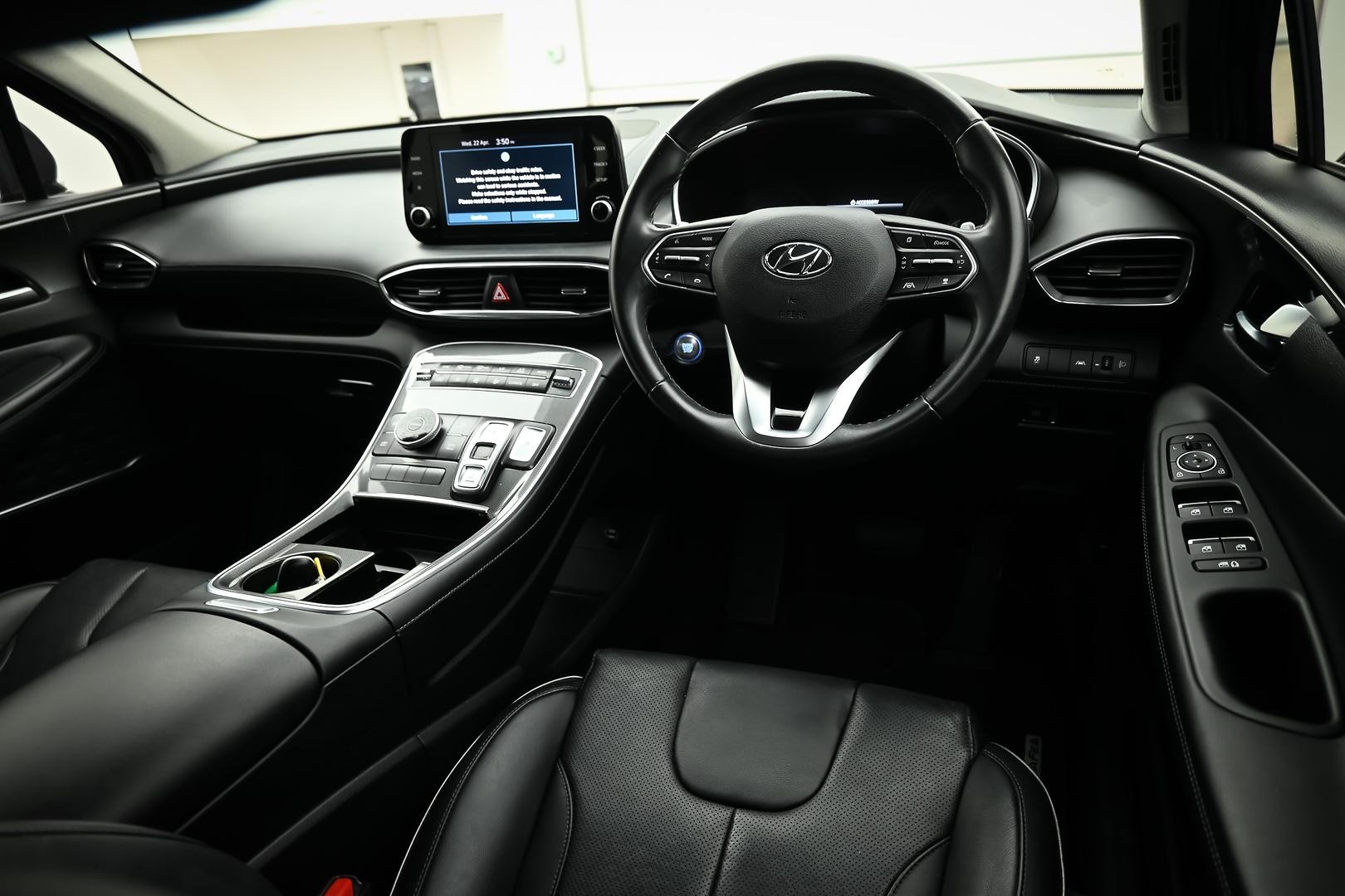 Hyundai Santa Fe image 4