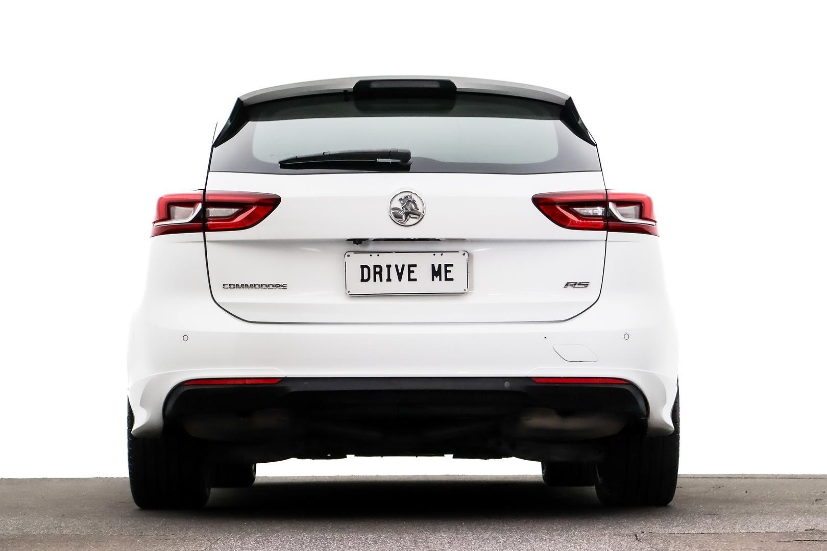 Holden Commodore image 3