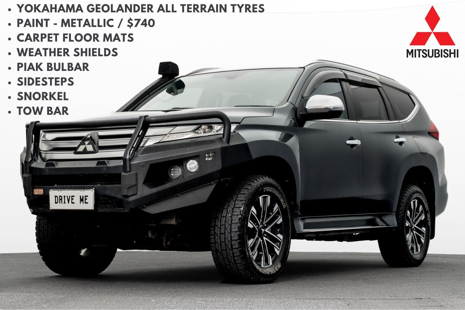 Mitsubishi Pajero Sport image 1