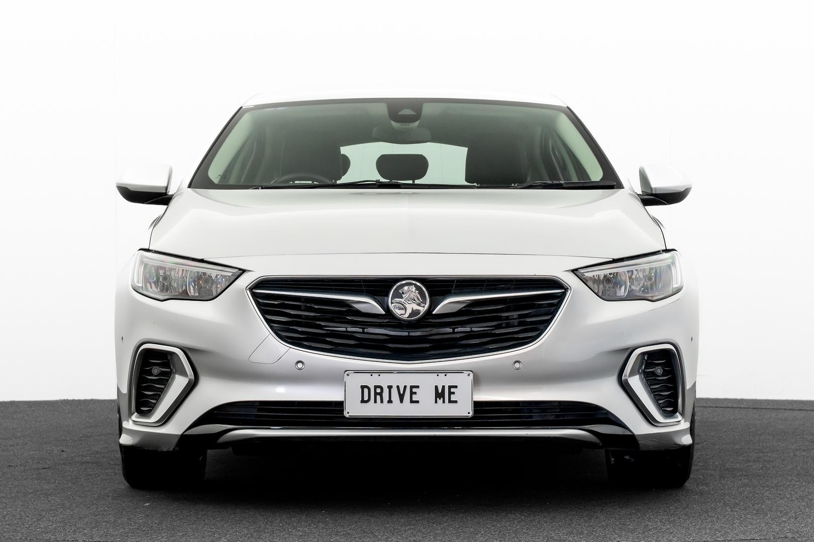 Holden Commodore image 2