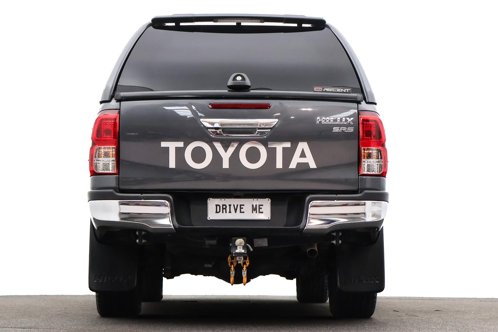 Toyota Hilux image 3