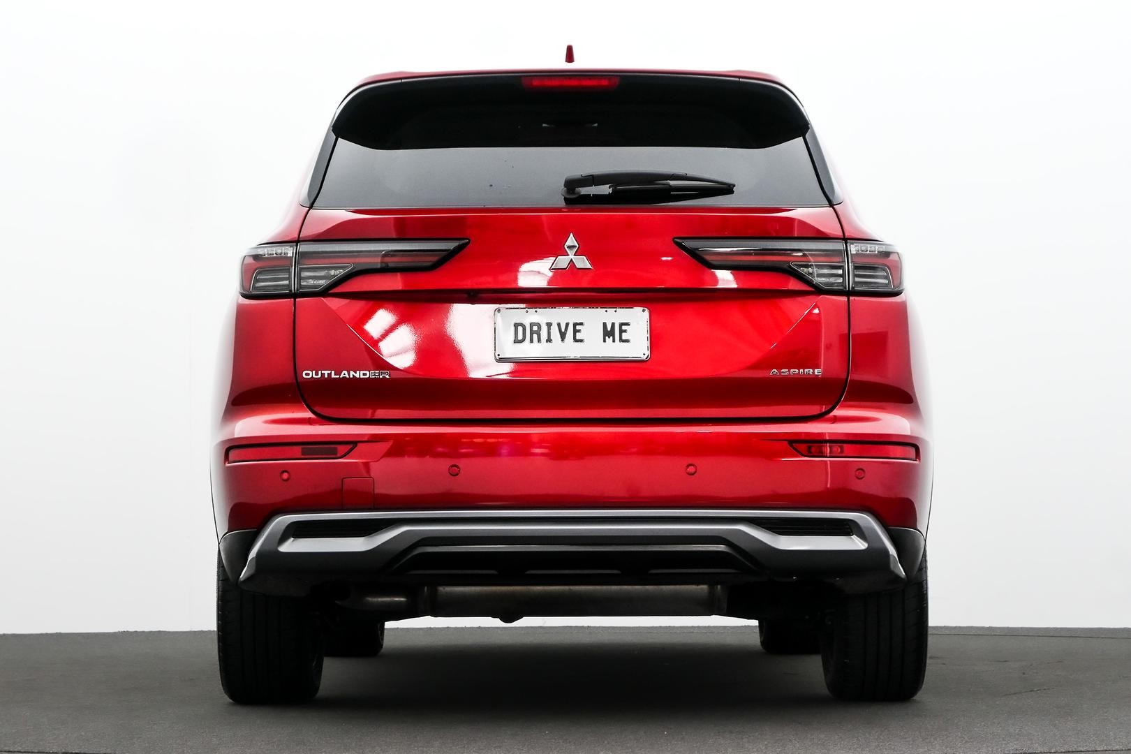Mitsubishi Outlander image 3