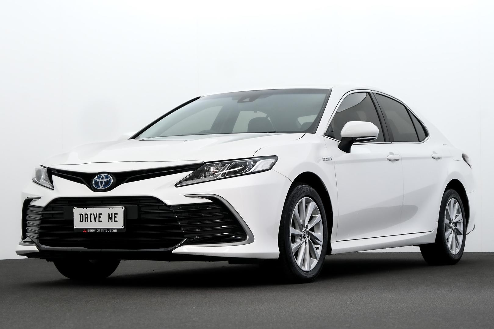 Toyota Camry image 1