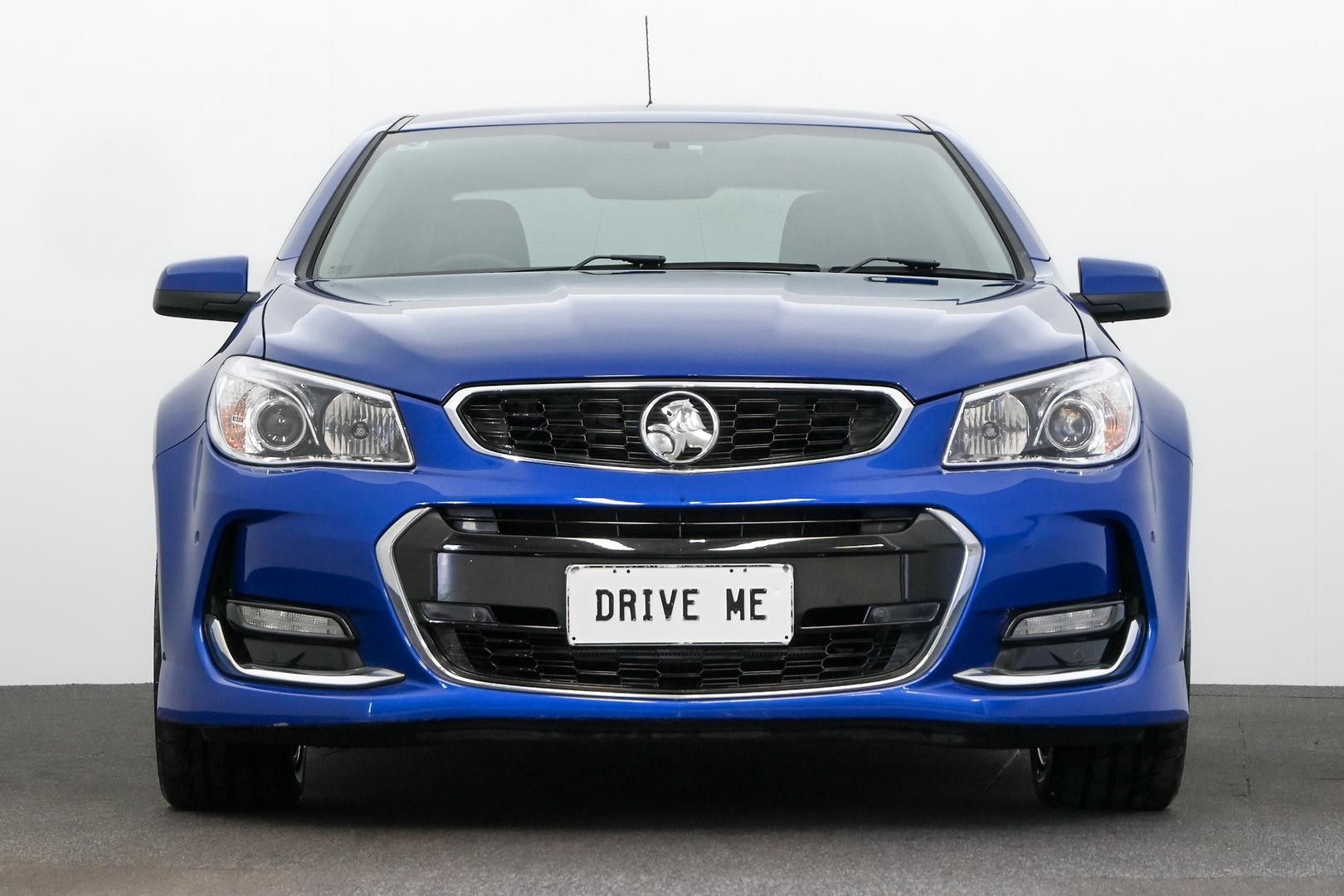 Holden Commodore image 2