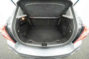 https://dvg-vehicle-assets.s3.amazonaws.com/C4402/6d0q46cs38epn0f99vdlz8rpv.jpg