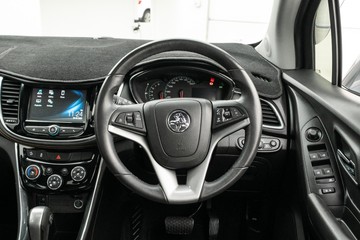 https://dvg-vehicle-assets.s3.amazonaws.com/C4402/a2lu76r30zxjfetwtq6enlf73.jpg