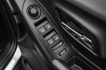 https://dvg-vehicle-assets.s3.amazonaws.com/C4402/dlb6lt48pho1ik7n5rwj076pv.jpg