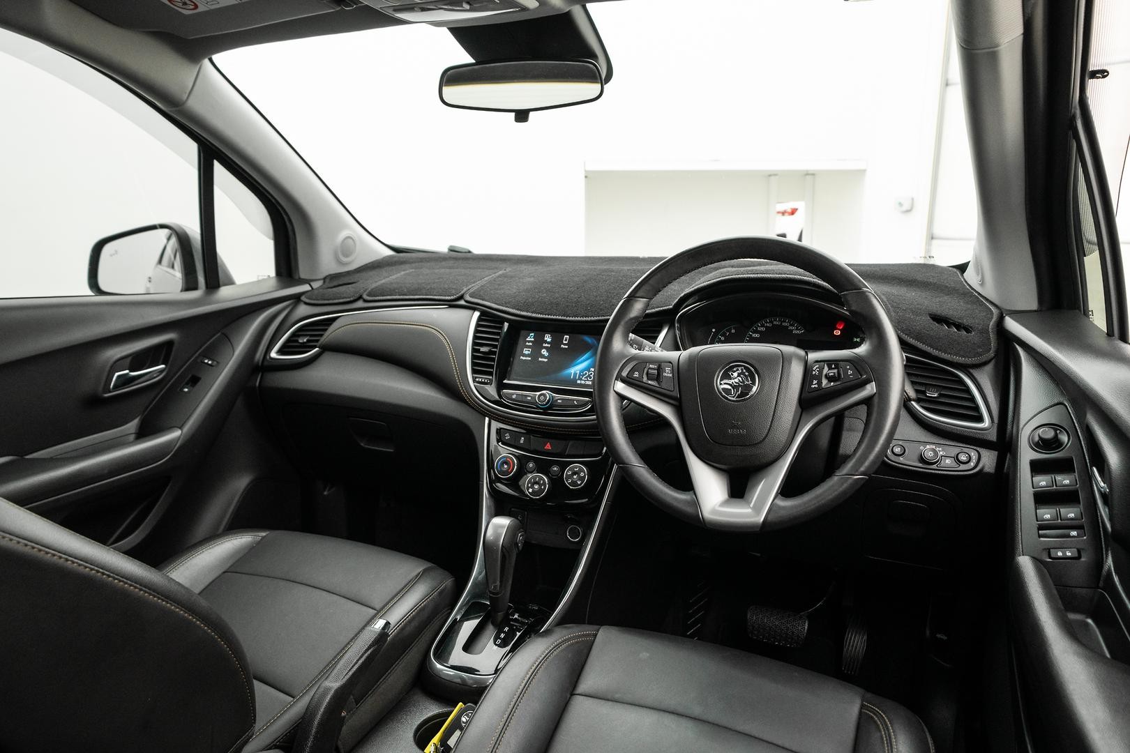Holden Trax image 4