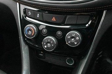 https://dvg-vehicle-assets.s3.amazonaws.com/C4402/enyrbidd5pizwy4pzuehlo3p4.jpg