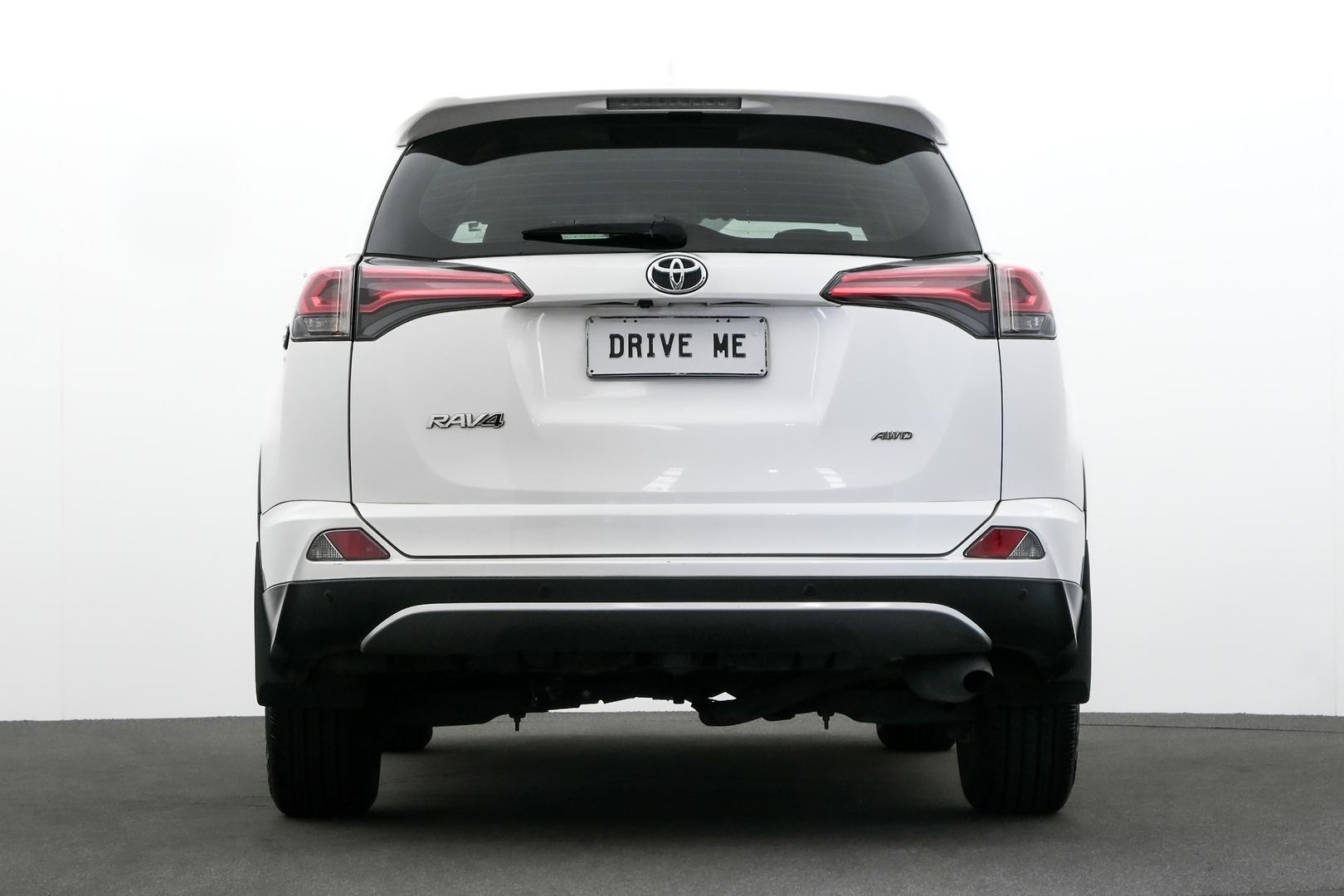Toyota Rav4 image 3