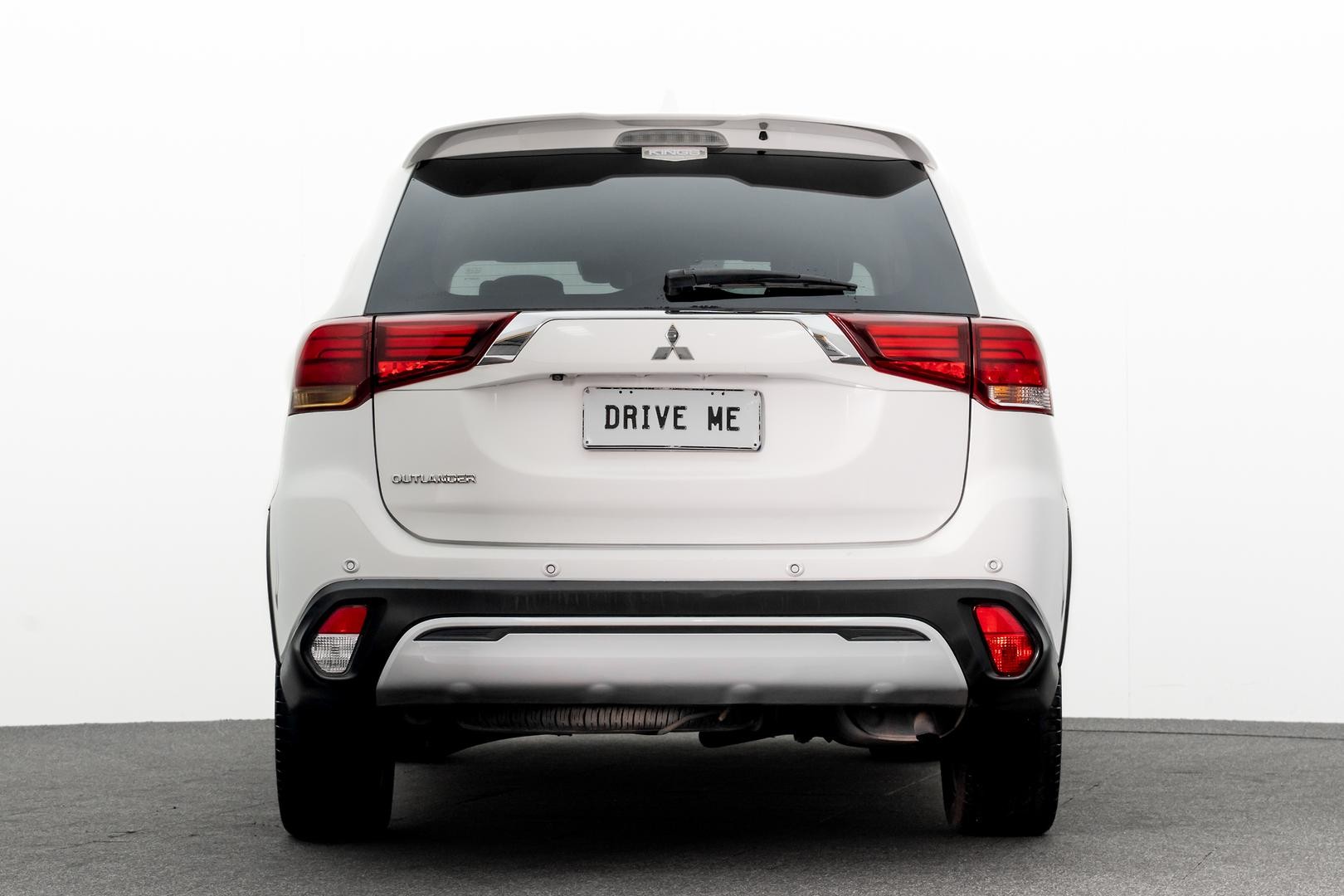 Mitsubishi Outlander image 3