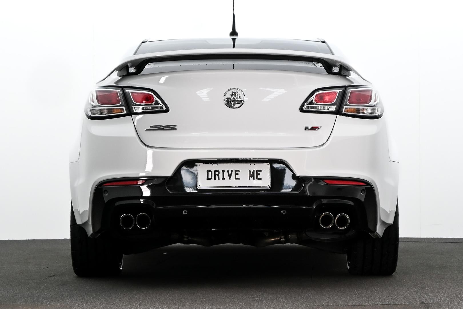 Holden Commodore image 3