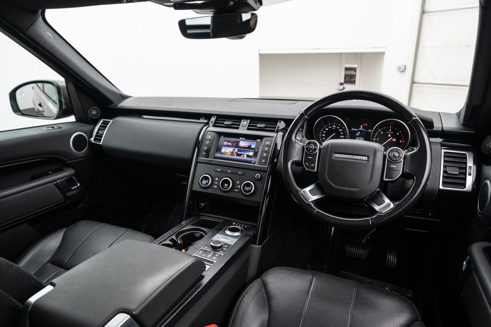 Land Rover Discovery image 4