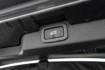 https://dvg-vehicle-assets.s3.amazonaws.com/C4437/crjol7e5ho8w6ikdymmv8npor.jpg