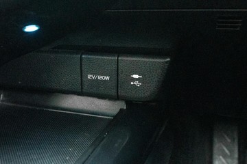 https://dvg-vehicle-assets.s3.amazonaws.com/C4441/1o5birk75xcfefeh8gxqldw2g.jpg