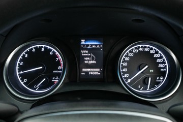 https://dvg-vehicle-assets.s3.amazonaws.com/C4441/b94y1o1pszxytnwu7s4dxuv1g.jpg