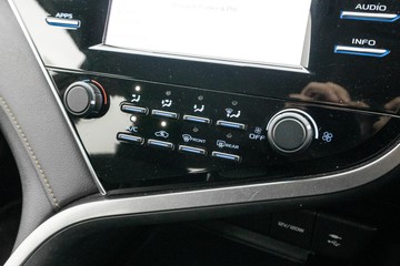 https://dvg-vehicle-assets.s3.amazonaws.com/C4441/e07yu73lrcn5t57w24vcjo449.jpg