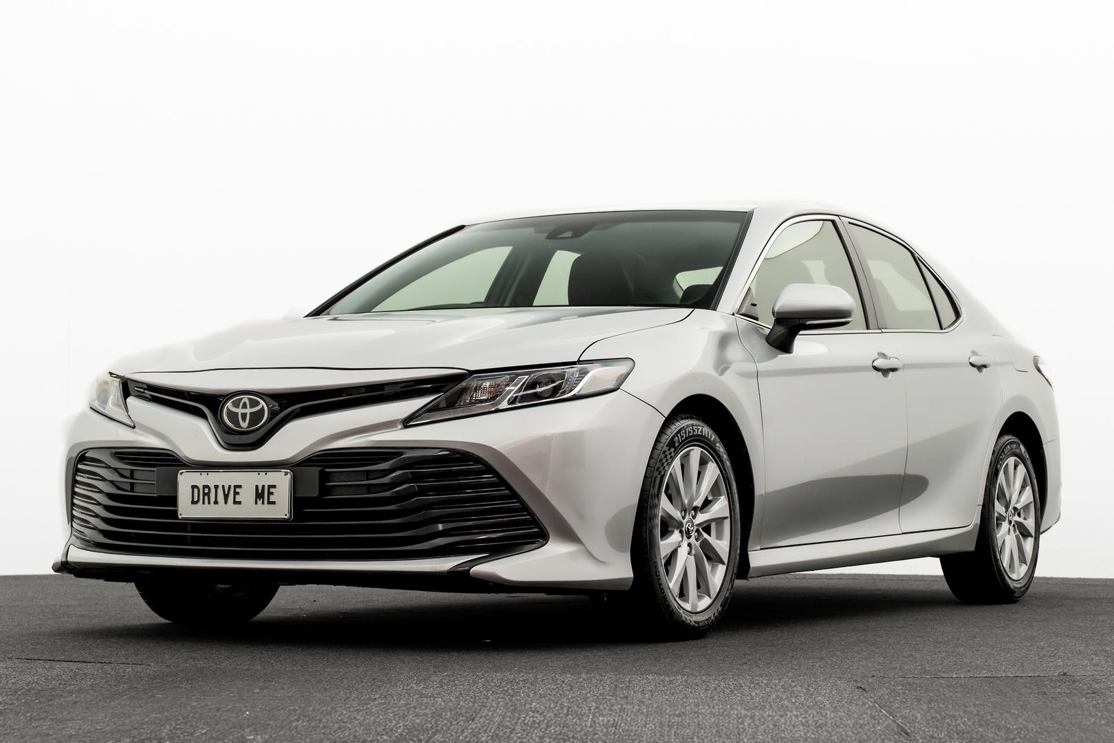 Toyota Camry image 1