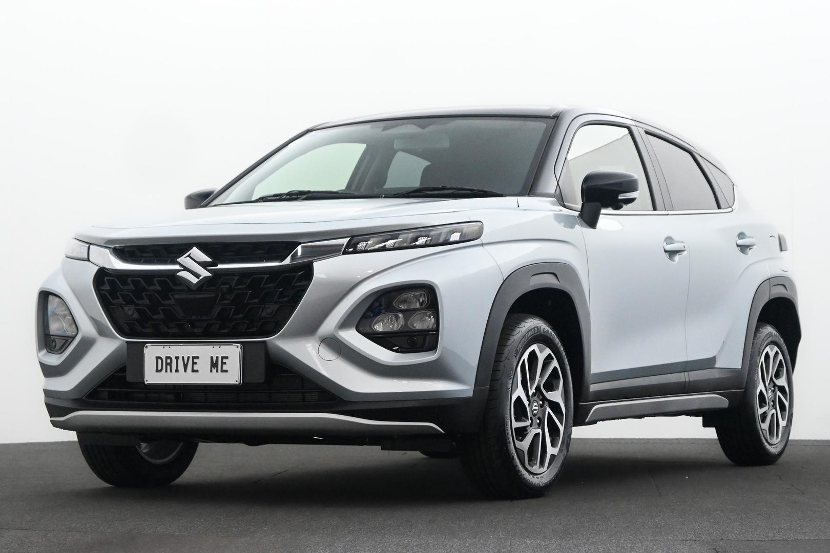 Suzuki Fronx image 1