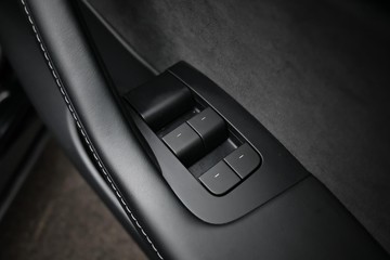 https://dvg-vehicle-assets.s3.amazonaws.com/C4453/8fkswh2p7dchqod8e238ui2hv.jpg