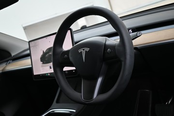 https://dvg-vehicle-assets.s3.amazonaws.com/C4453/cc20l6vr012u2y50f6crh6b.jpg