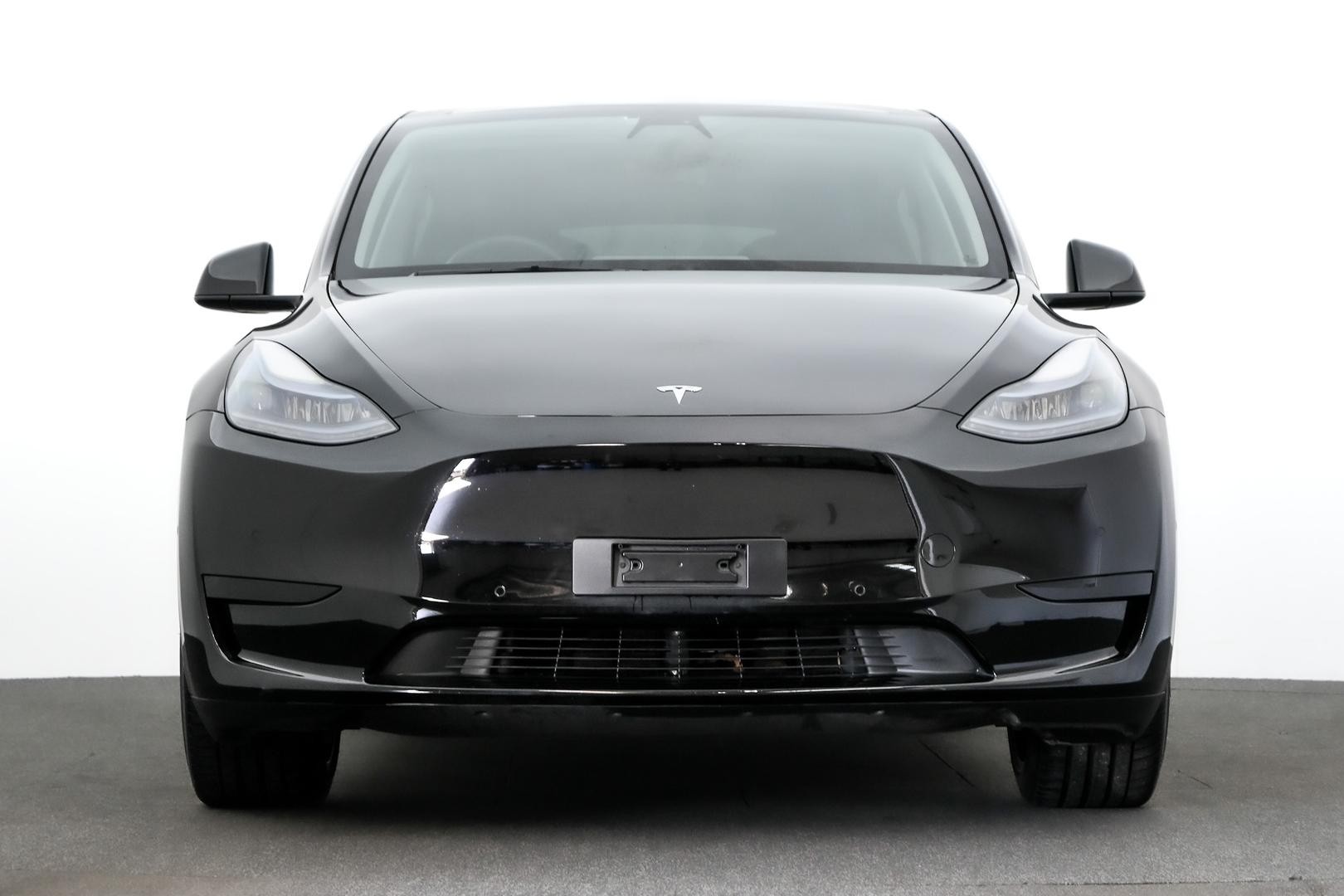 Tesla Model Y image 2