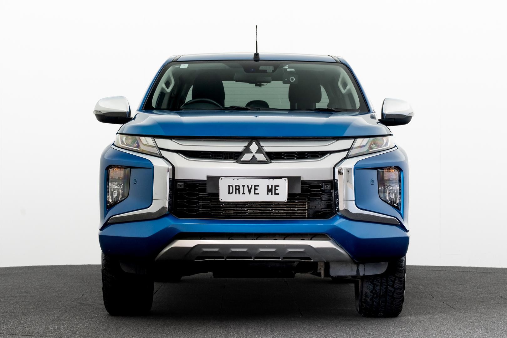 Mitsubishi Triton image 2