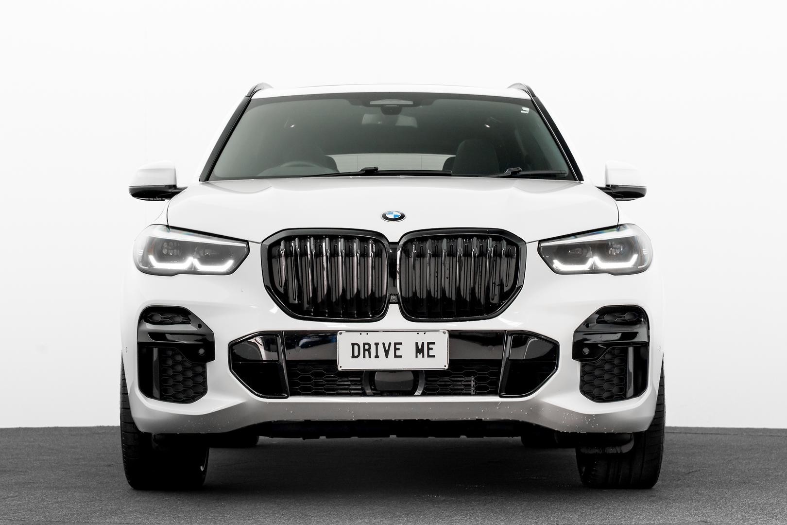 BMW X5 image 2