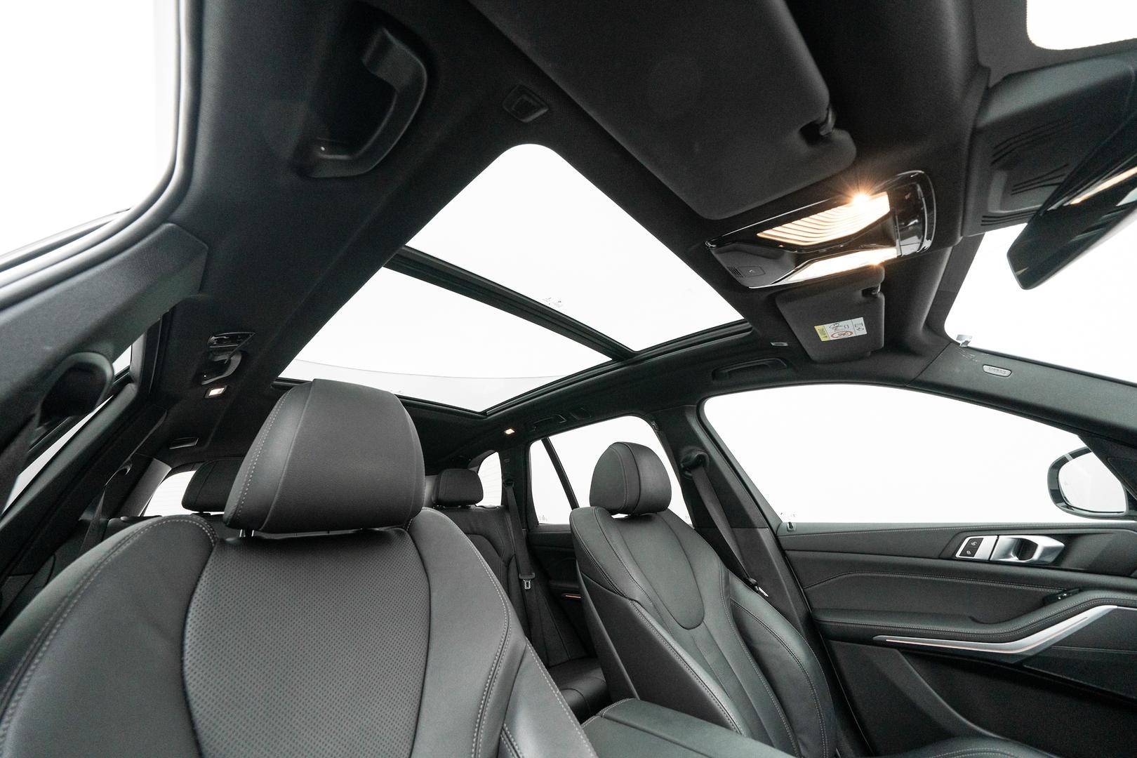 BMW X5 image 4