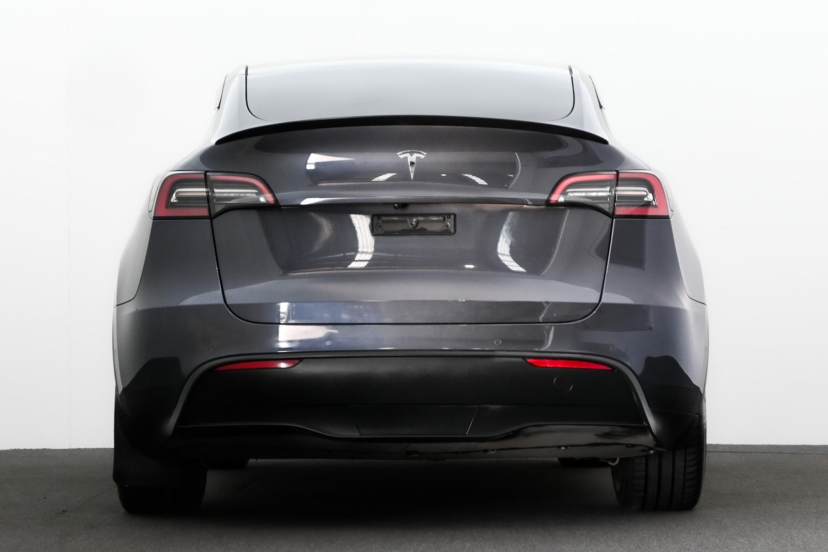 Tesla Model Y image 3