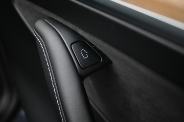 https://dvg-vehicle-assets.s3.amazonaws.com/C4464/93gcoxfyhebvm4m9zcv23paz6.jpg
