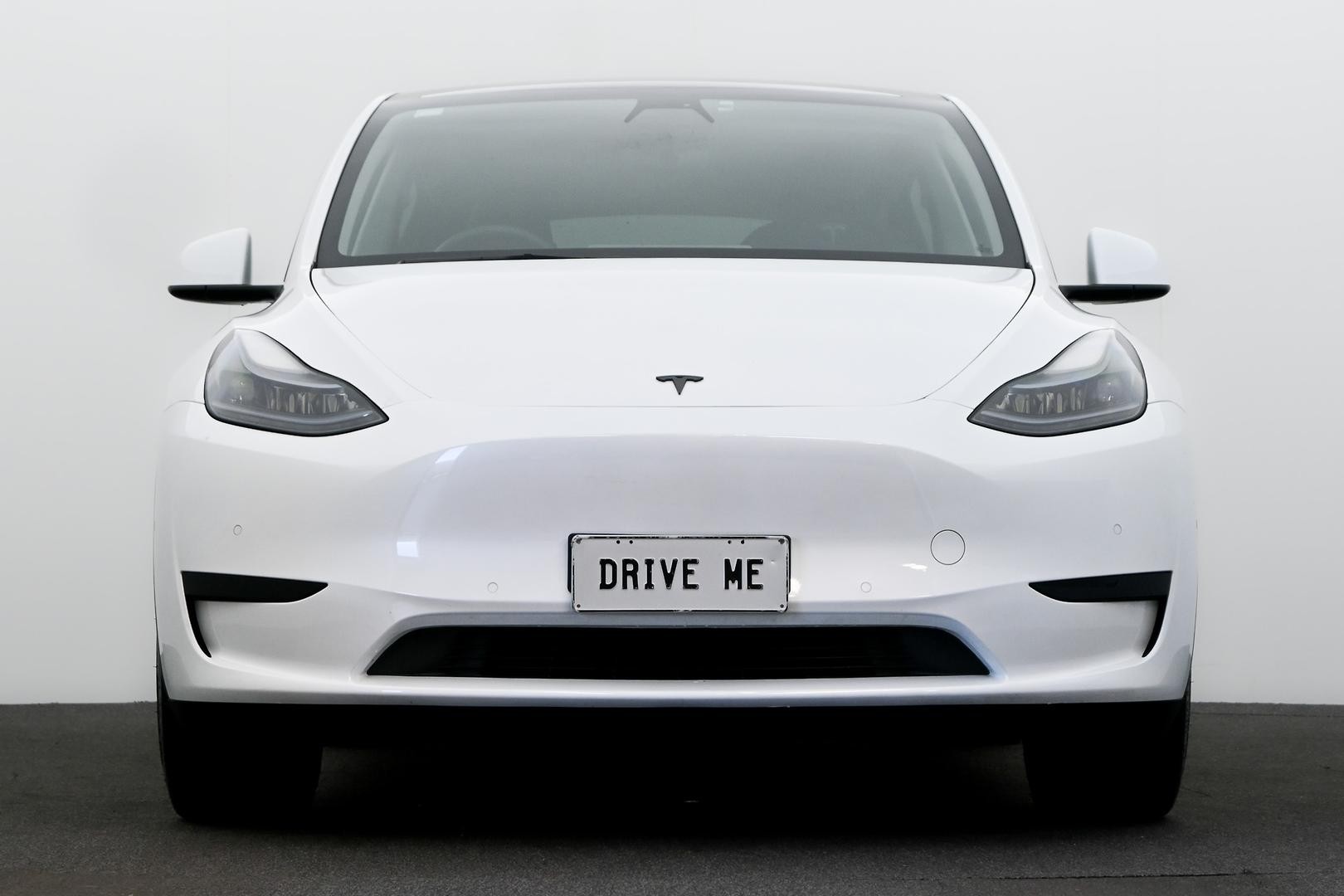 Tesla Model Y image 2