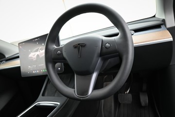 https://dvg-vehicle-assets.s3.amazonaws.com/C4473/ajnqz02d9wztgv3ao6gffga4.jpg