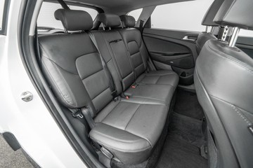 https://dvg-vehicle-assets.s3.amazonaws.com/C4479/eu7dppgtm2hpjlbl9w78wu960.jpg